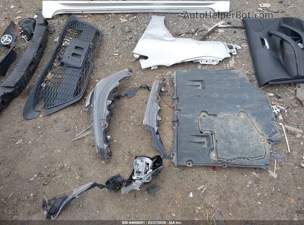 5YFEPMAE1MP147359 2021 TOYOTA LL Silver 