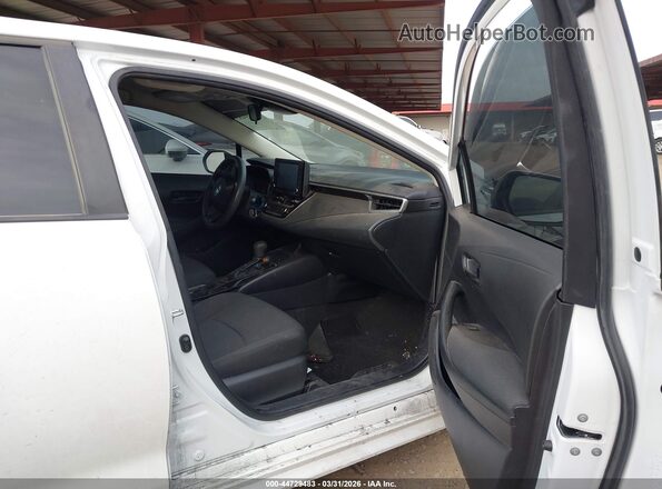 5YFEPMAE7NP364044 2022 TOYOTA LL White Սալոնի դիմացի տեսք
