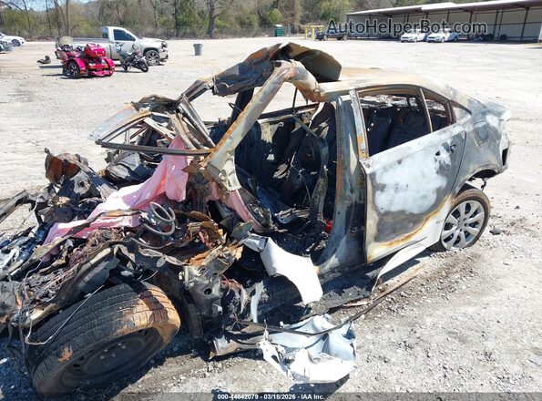 5YFEPRAE2LP045077 2020 TOYOTA LL White Դիմացի տեսք