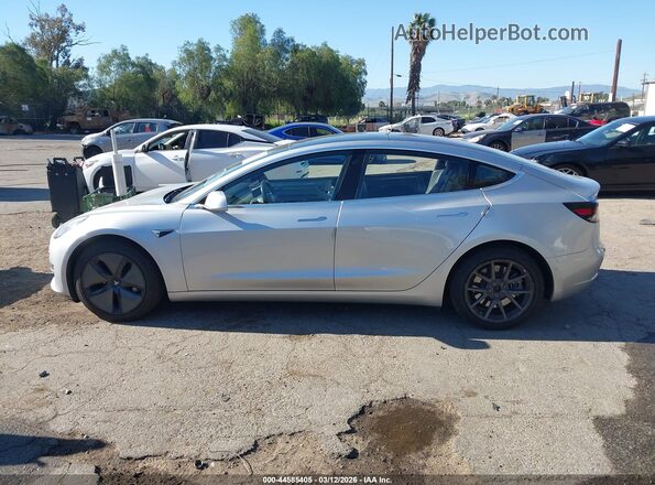 5YJ3E1EA2JF044123 2018 TESLA MODEL 3 Silver 
