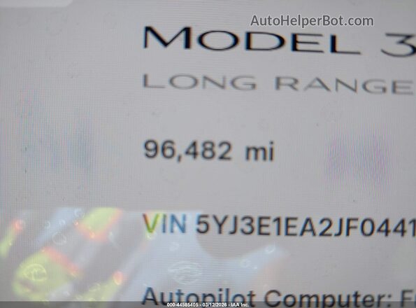 5YJ3E1EA2JF044123 2018 TESLA MODEL 3 Silver 