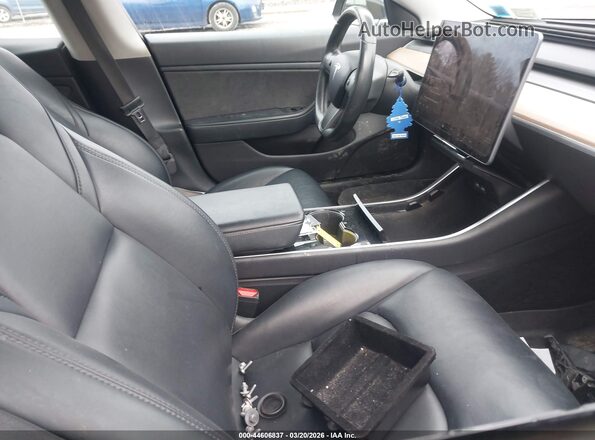5YJ3E1EA2KF397785 2019 TESLA MODEL 3 Black 