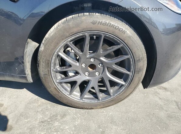 5YJ3E1EA5RF726005 2024 TESLA MODEL Gray 