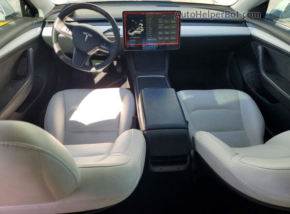 5YJ3E1EB0MF094919 2021 TESLA MODEL White Vista del salpicadero