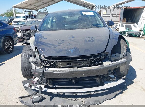 5YJ3E1EB0NF256761 2022 TESLA MODEL 3 Серый Вид задней части салона