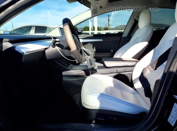5YJ3E1EB2MF004315 2021 TESLA MODEL Black Widok wnętrza z przodu