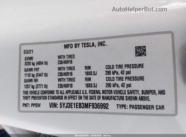 5YJ3E1EB3MF936992 2021 TESLA MODEL 3 White Widok komory silnika