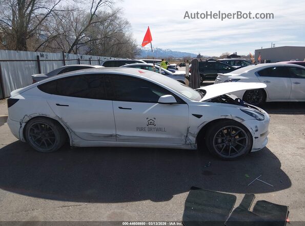 5YJ3E1EB3NF257659 2022 TESLA MODEL 3 White Вид щитка приладів