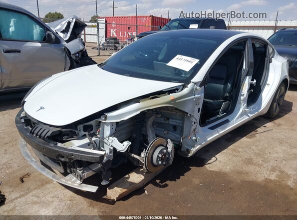 5YJ3E1EB4MF066279 2021 TESLA MODEL 3 White Widok z przodu