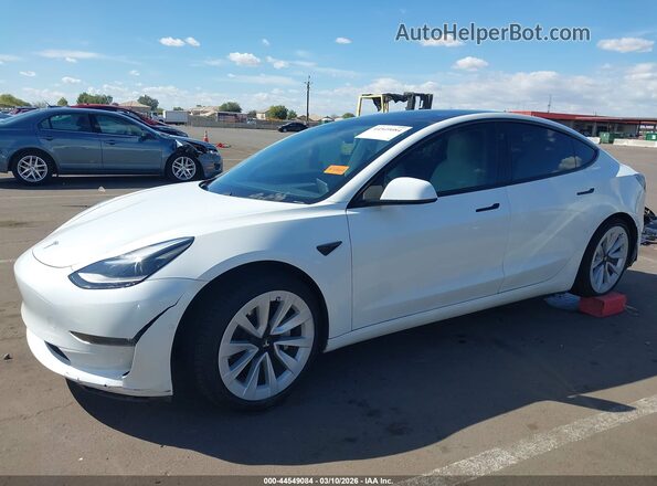 5YJ3E1EB4MF066976 2021 TESLA MODEL 3 White Widok z przodu