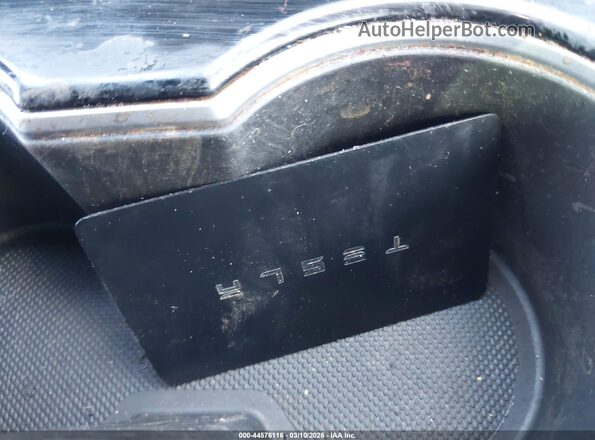 5YJ3E1EB5KF510606 2019 TESLA MODEL 3 White 