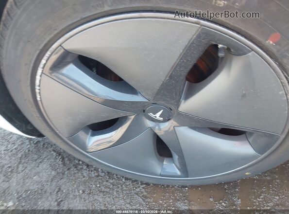 5YJ3E1EB5KF510606 2019 TESLA MODEL 3 White 