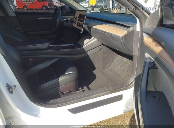 5YJ3E1EB5NF328294 2022 TESLA MODEL 3 White წინა სალონის ხედი