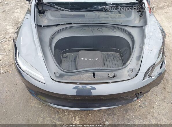 5YJ3E1EB5SF897979 2025 TESLA MODEL 3 Gray უკანა ხედი