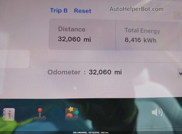5YJ3E1EB6MF004303 2021 TESLA MODEL 3 White Панорамний вид салону 360°