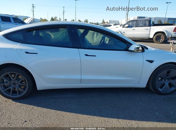 5YJ3E1EB6MF054540 2021 TESLA MODEL 3 Белый Вид задней части салона