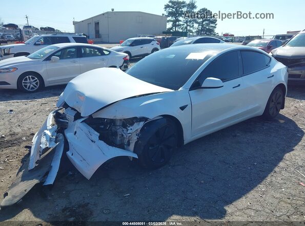 5YJ3E1EB6RF807183 2024 TESLA MODEL 3 Белый Передняя левая четверть