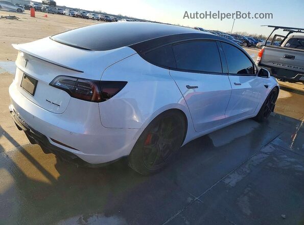 5YJ3E1EB7KF393725 2019 TESLA MODEL Белый 