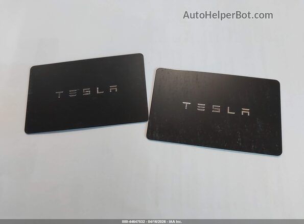 5YJ3E1EB8MF059464 2021 TESLA MODEL 3 Gray Widok deski rozdzielczej