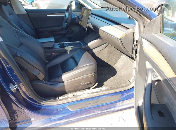 5YJ3E1EB8MF085482 2021 TESLA MODEL 3 Blue Vista interior delantera