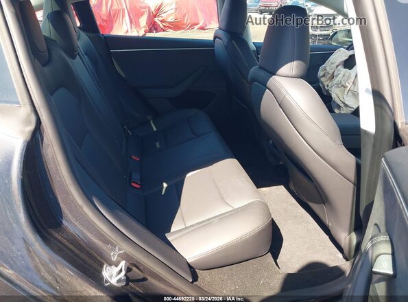 5YJ3E1EB8SF003814 2025 TESLA MODEL 3 Gray VIN კოდის სტიკერის ხედი