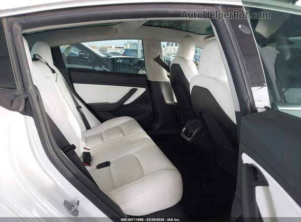 5YJ3E1EB9KF391331 2019 TESLA MODEL 3 Белый Вид наклейки с VIN-кодом