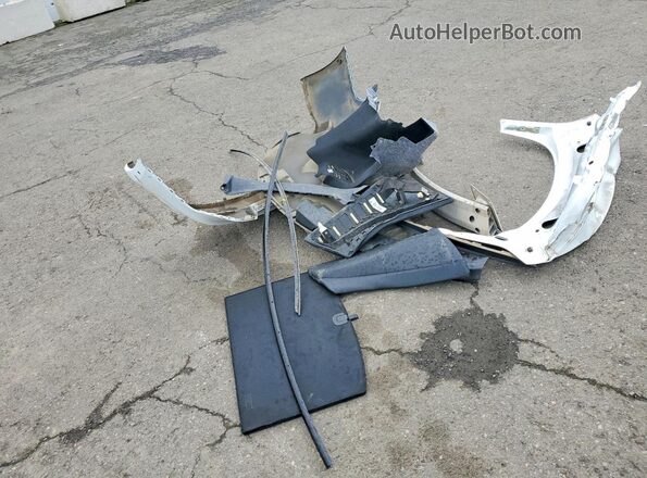 5YJ3E1EB9MF002237 2021 TESLA MODEL White Vista del compartimento del motor