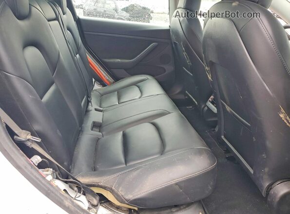 5YJ3E1EB9MF002237 2021 TESLA MODEL White Vista de los asientos traseros