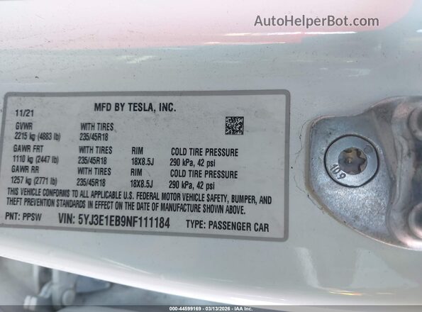 5YJ3E1EB9NF111184 2022 TESLA MODEL 3 White Vista del compartimento del motor