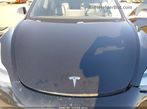 5YJ3E1EBXJF103198 2018 TESLA MODEL 3 Black Հետևի տեսք