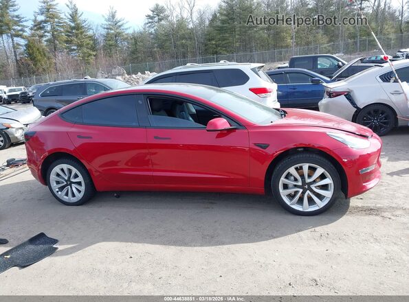 5YJ3E1EBXMF013165 2021 TESLA MODEL 3 Red Սալոնի հետևի տեսք