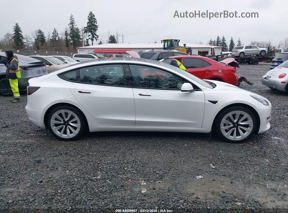 5YJ3E1EBXMF073964 2021 TESLA MODEL 3 White Widok wnętrza z tyłu