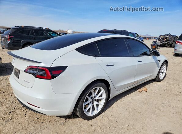 5YJ3E1EBXMF902077 2021 TESLA MODEL White Tył prawy