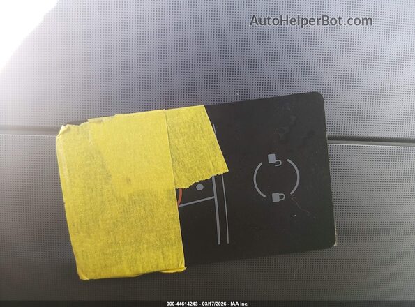 5YJ3E1ETXRF865760 2024 TESLA MODEL 3 Silver Вид панелі приладів