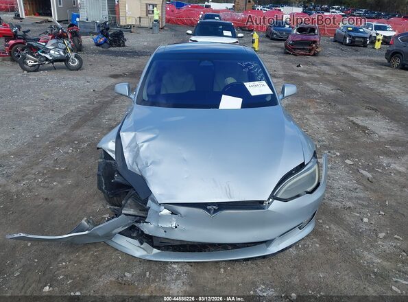 5YJSA1E20JF256969 2018 TESLA MODEL S Silver Widok zestawu wskaźników