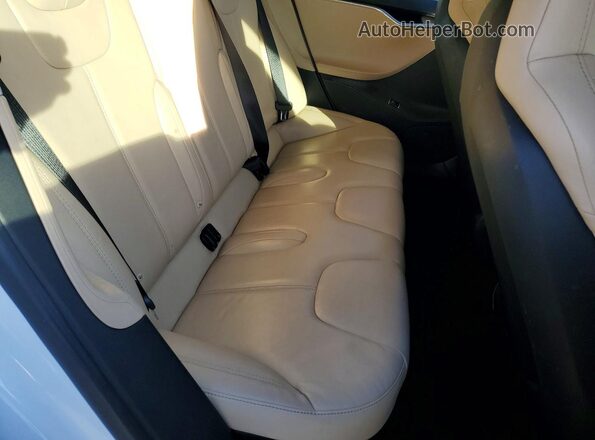 5YJSA1E22GF153805 2016 TESLA MODEL White Вид задніх сидінь