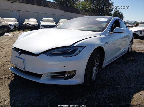 5YJSA1E27LF397993 2020 TESLA MODEL S Белый Передняя левая четверть