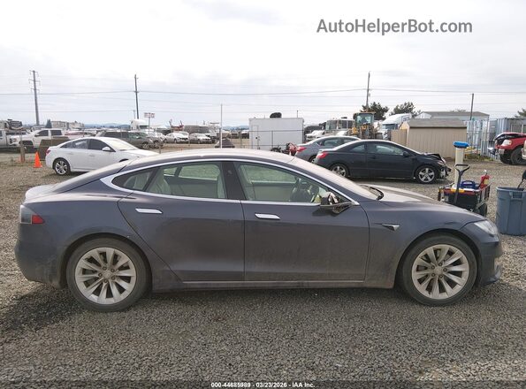 5YJSA1E28KF304039 2019 TESLA MODEL S Light Blue უკანა სალონის ხედი