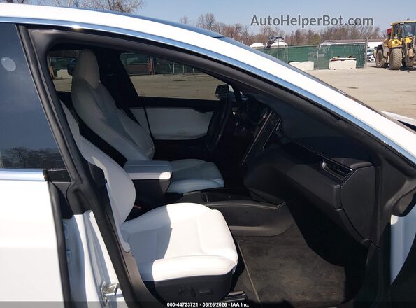 5YJSA1E28LF413246 2020 TESLA MODEL S White Vista interior delantera