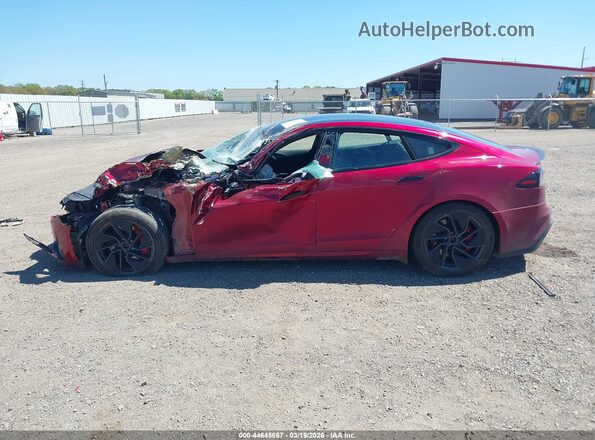 5YJSA1E62TF552985 2026 TESLA MODEL S Red Вид задньої частини салону