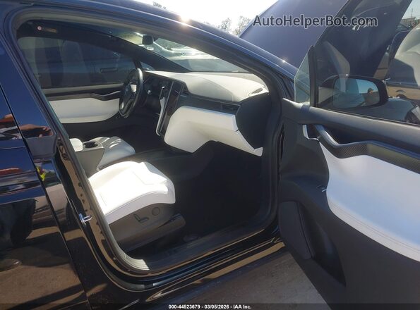 5YJXCAE23KF141591 2019 TESLA MODEL X Черный Вид салона спереди