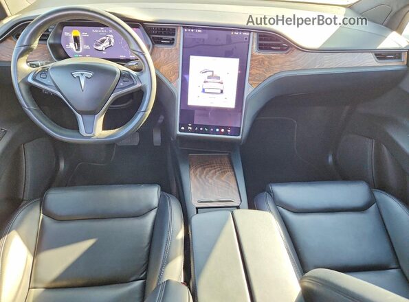 5YJXCBE25LF239058 2020 TESLA MODEL White Widok deski rozdzielczej