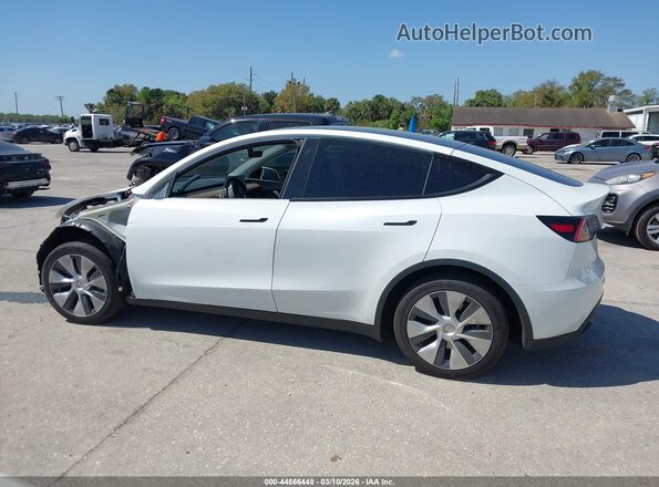 5YJYGDED2MF107415 2021 TESLA MODEL Y White სალონის 360-გრადუსიანი ხედი