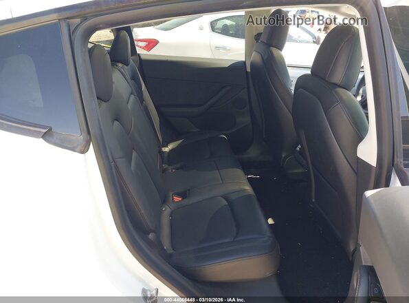 5YJYGDED2MF107415 2021 TESLA MODEL Y White VIN კოდის სტიკერის ხედი