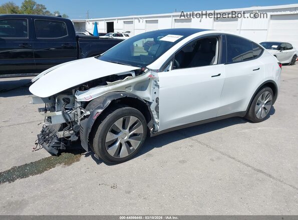 5YJYGDED2MF107415 2021 TESLA MODEL Y White წინა მარცხენა ხედი სამი მეოთხედიდან
