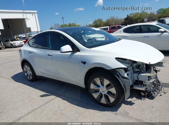 5YJYGDED2MF107415 2021 TESLA MODEL Y White უკანა სალონის ხედი