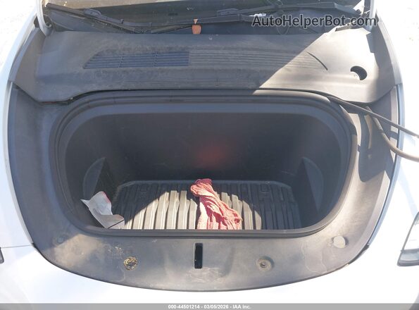 5YJYGDED4MF122630 2021 TESLA MODEL Y White Widok z tyłu