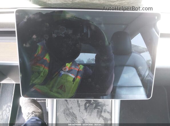 5YJYGDEE0MF068638 2021 TESLA MODEL Y Белый Вид задних сидений