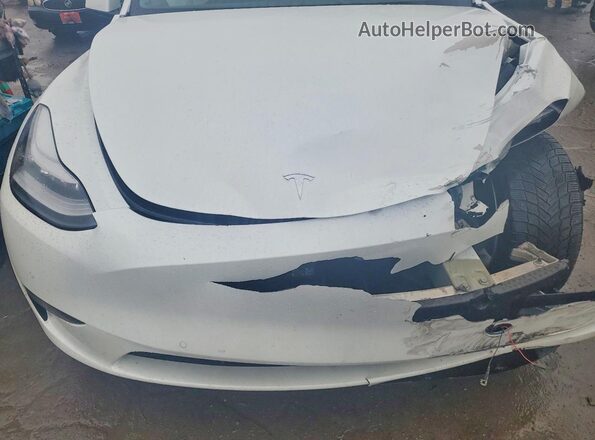 5YJYGDEE0MF072219 2021 TESLA MODEL White Vista interior trasera
