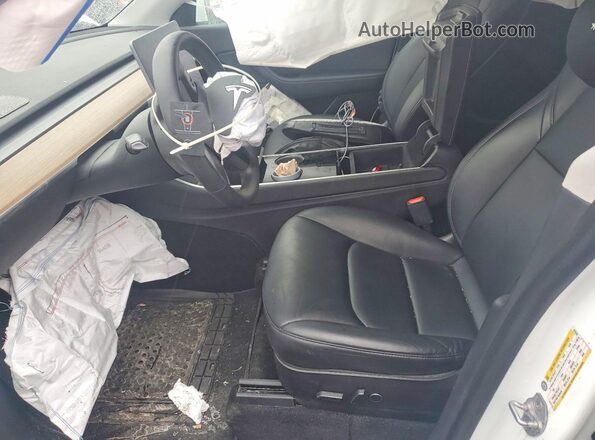 5YJYGDEE0MF072219 2021 TESLA MODEL White Vista interior delantera